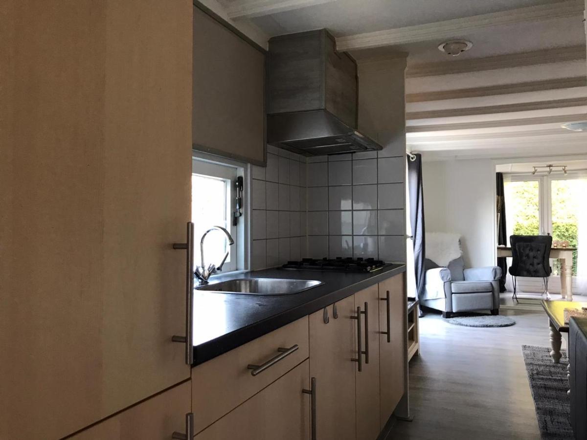 부투이젠 Omheind Chalet Met Prive Hottub. Op De Veluwe 빌라 외부 사진